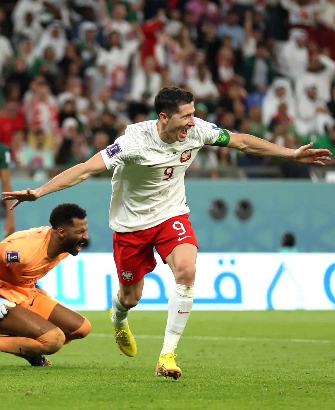 莱万多夫斯基焦点对战，Faker与80激战IG分钟，比赛规则变更胜负难料！的简单介绍AYX Poker