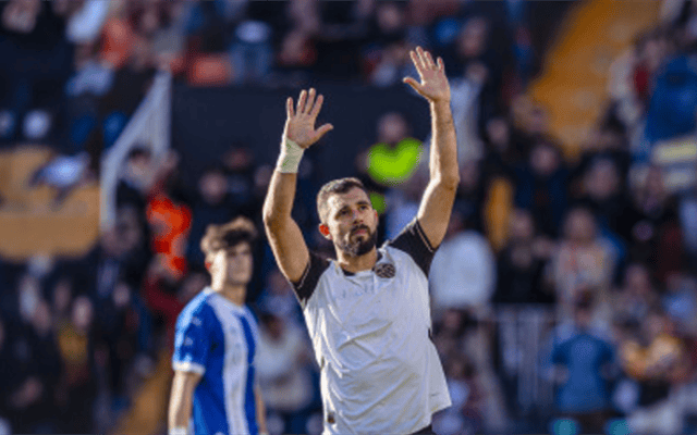 马赛关键时刻状态回暖，志在法国杯名次提升，赛场秩序良好，年轻球员得到机会的简单介绍AYX棋牌