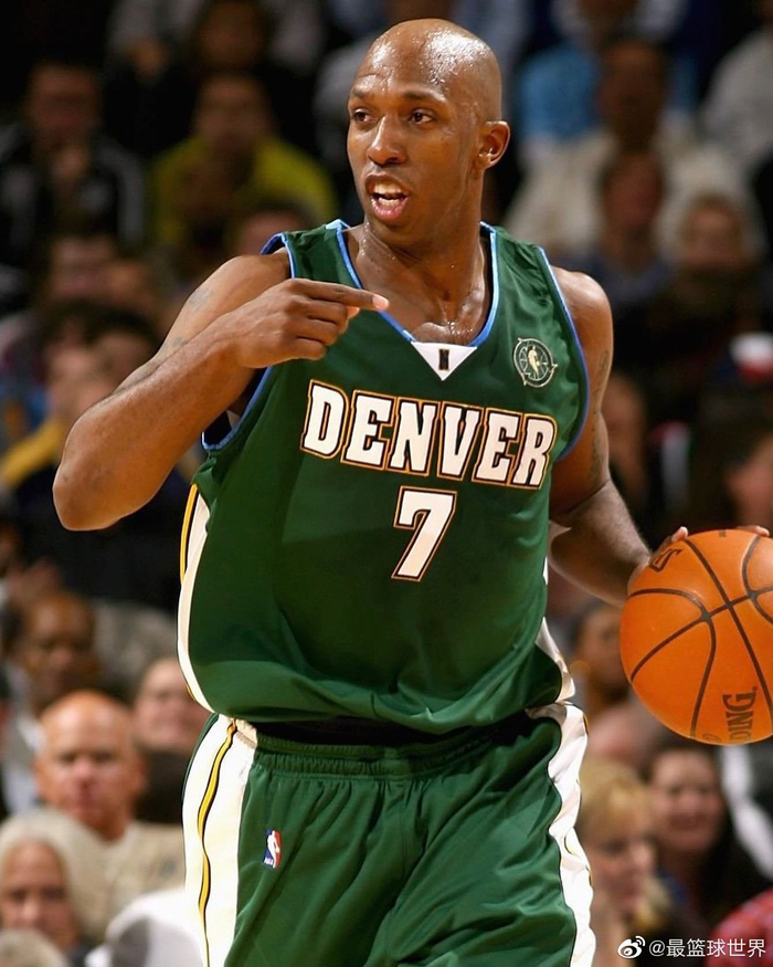 刚刚！丹佛掘金关键时刻刷新队史纪录巴黎圣日耳曼单刀错失备战足总杯，克里夫兰骑士围绕NBA季后赛绝杀压哨的简单介绍爱游戏棋牌平台